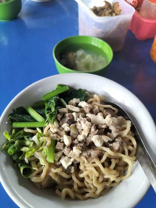 Mie Ayam Nyang-Nyang 1