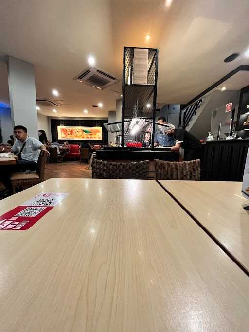 Pizza Hut Restoran - Bsd 9