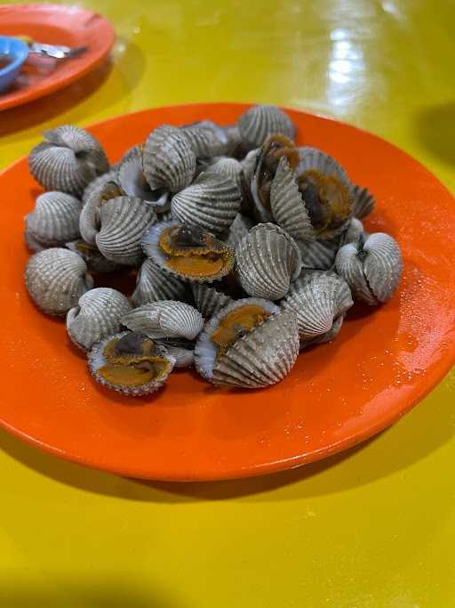 Seafood Aulia 94 5