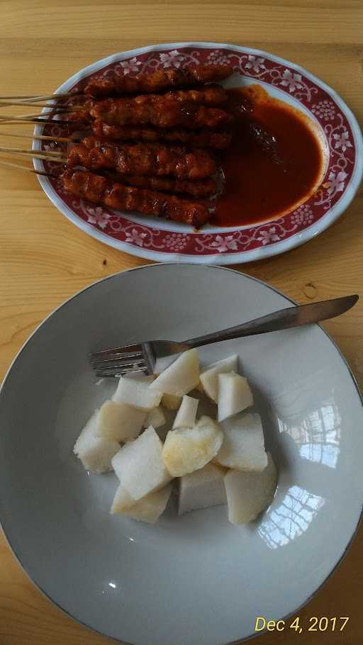 Soto Banjar & Sate Tulang Borneo Serpong 4