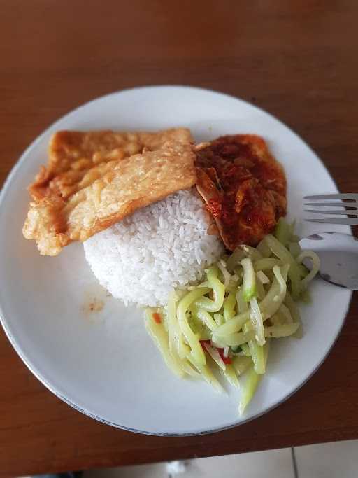 Warung Sunda Ibu Sobariah 9