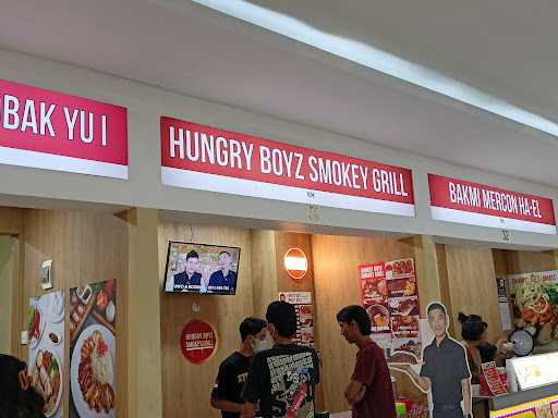 Hungry Boyz Smokey Grill | Mal Ambassador 1