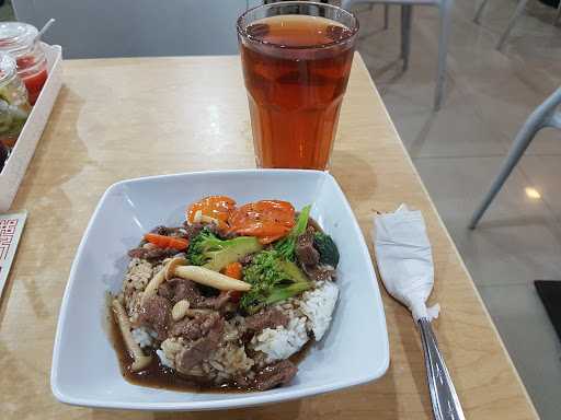 Puput Restaurant - Wtc 2 10