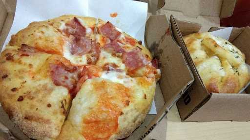 Domino'S Pizza 6