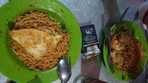 Indomie Sedap Malam Pak Dadang 2