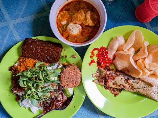 Nasi Ulam & Nasi Uduk Ibu Yoyo 10