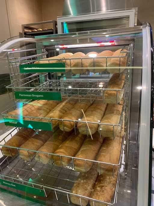 Subway - Oakwood Mega Kuningan 6