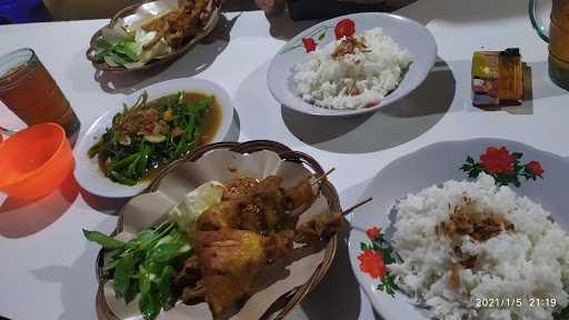 Warung Ibu Ani Soto Lamongan .Pecel Lele 3