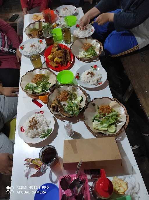 Warung Ibu Ani Soto Lamongan .Pecel Lele 2