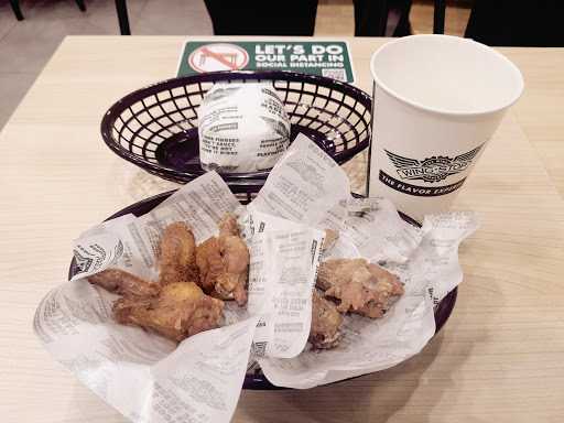 Wingstop Kuningan City Mall 8