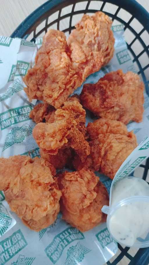 Wingstop Kuningan City Mall 3