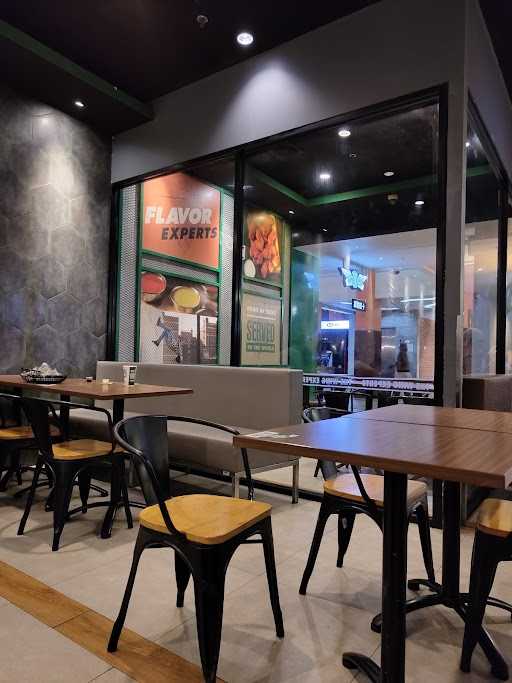 Wingstop - Setiabudi One 5