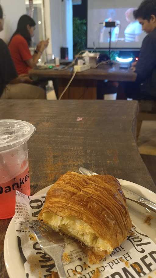 Dankee Coffee & Eatery 7