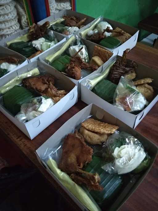 Pondok Makan Cemara 7