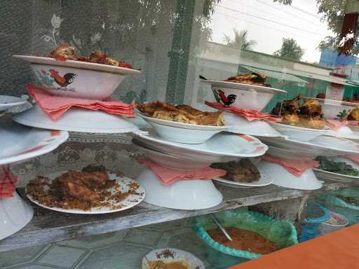 Warung Nasi Sederhana Putri 3