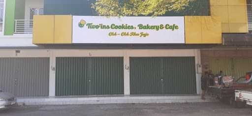 Two'Ins Cookies & Cafe 4