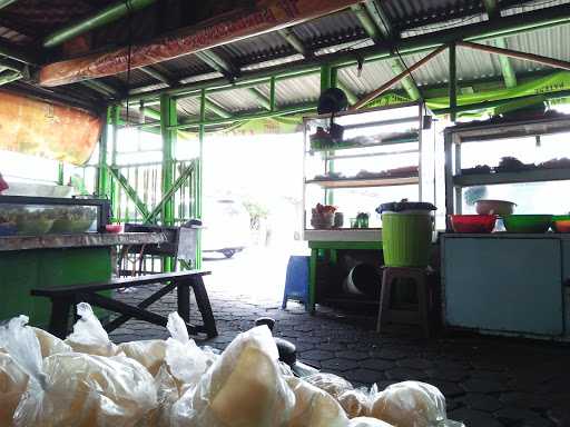 Warung Makan Angkringan Dan Lesehan 3 Ceret 7