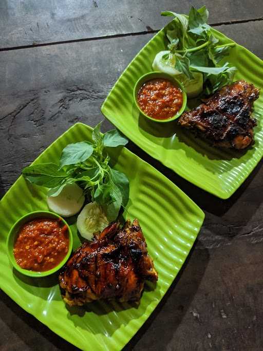 Ayam Bakar Mas Tri 1