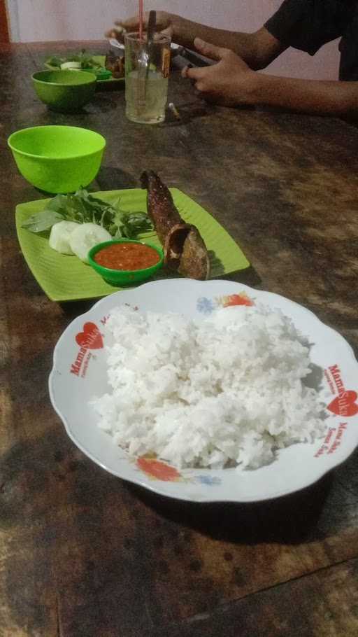 Ayam Bakar Mas Tri 10