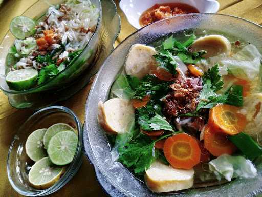 Soto Dan Sop Ayam Bu Genduk 1