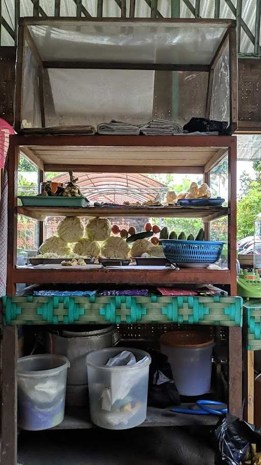 Warung Lotek/Gado-Gado Bu Yuriah 4