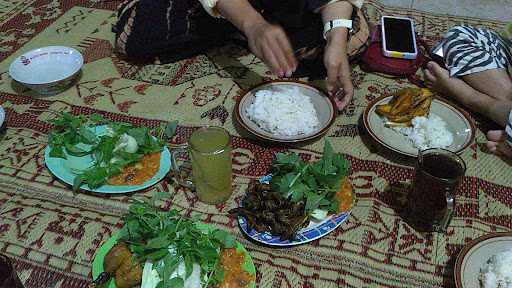 Warung Makan Mitra Baru 10