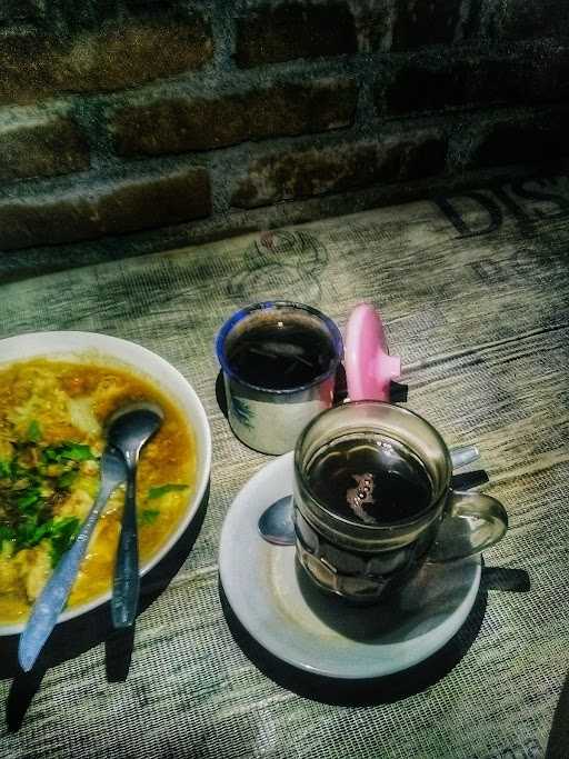 Warung Makan Sego Godog Mbok Yah 9