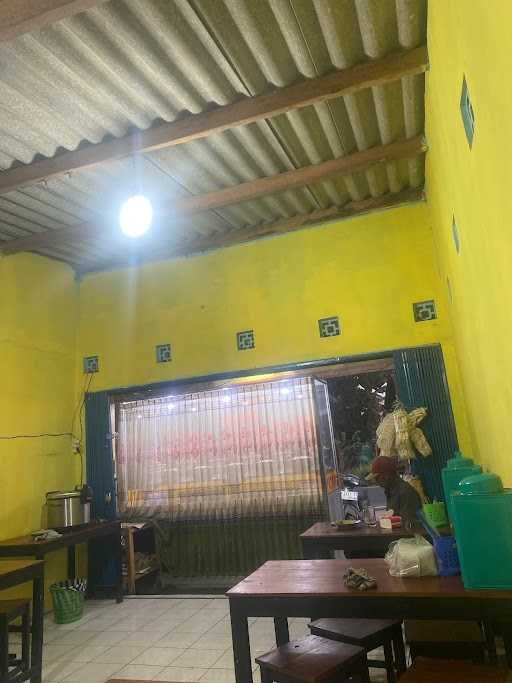 Rumah Makan Padang Asli 3