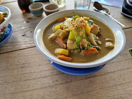 Warung Tirta Unda 4