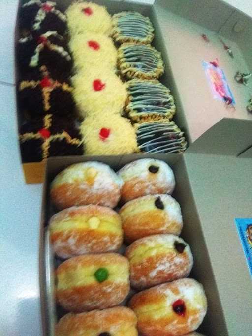 Kue Basah Atik/Mydonut26 5