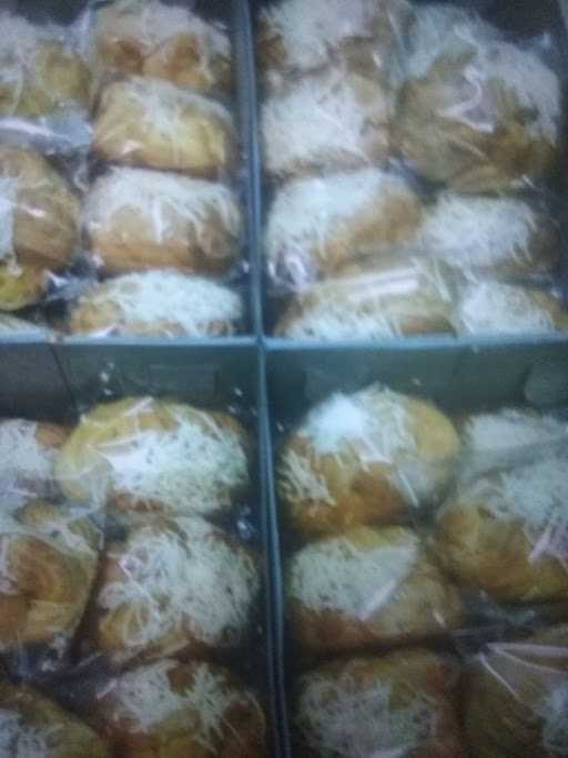 Kue Basah Atik/Mydonut26 7