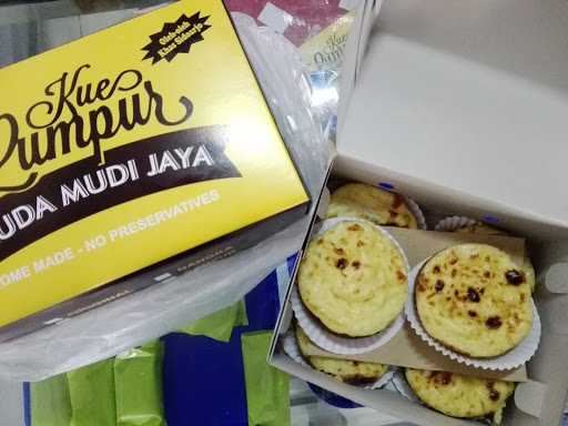 Kue Lumpur Muda Mudi Jaya 10