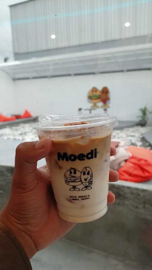 Moedi Burger And Coffee 7