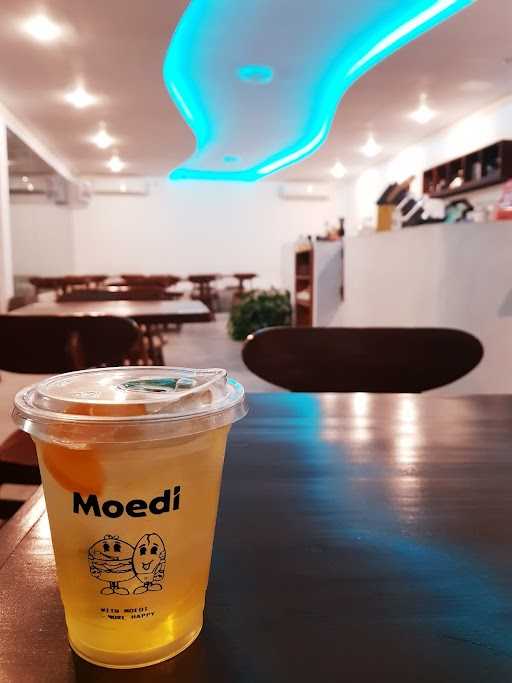 Moedi Burger And Coffee 6