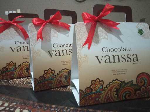 Vanssa Chocolate 2