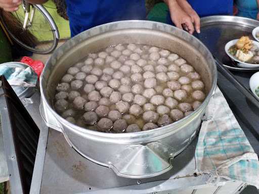 Bakso Solo Pojok Kantor Pos 5