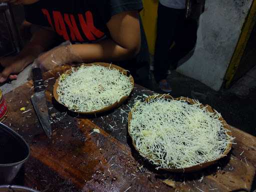 Francis Terang Bulan & Martabak 5