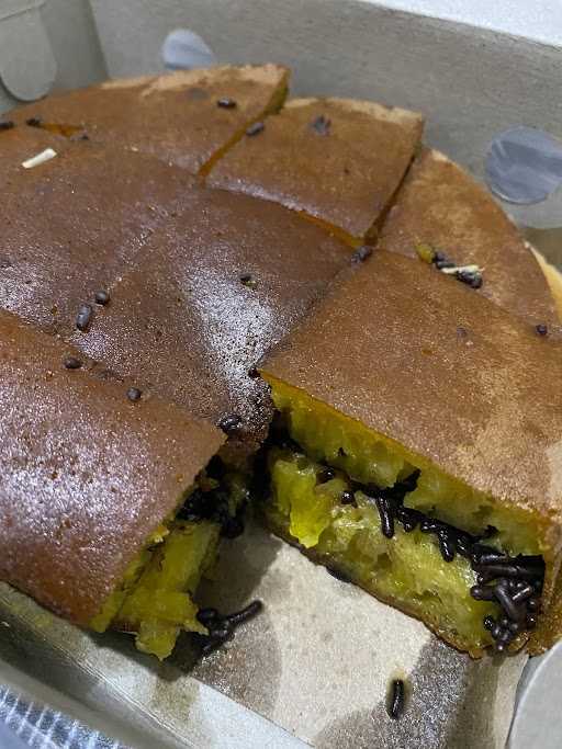 Francis Terang Bulan & Martabak 8