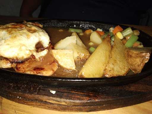 Kampoeng Steak Ponti Sidoarjo 4