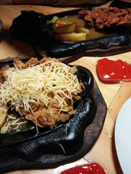 Kampoeng Steak Ponti Sidoarjo 5