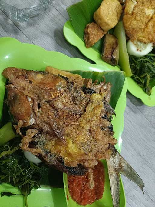 Nasi Tempong Banyuwangi Osing Deles 1