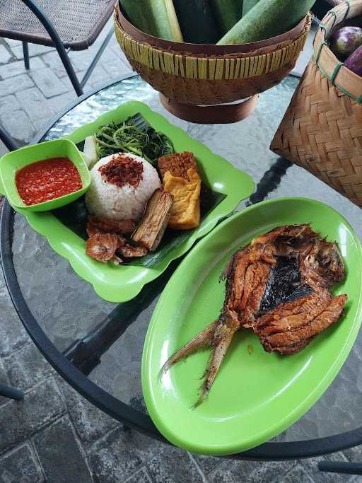 Nasi Tempong Banyuwangi Osing Deles 8