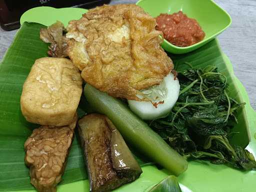 Nasi Tempong Banyuwangi Osing Deles 6