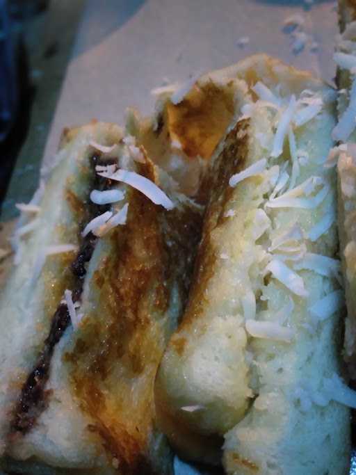 Roti Bakar Si Komo 6