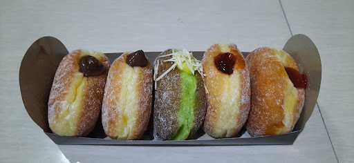 Virous Bombolone & Donuts 7