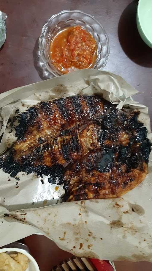 Warung Lesehan Ikan Bakar Pendowo 3