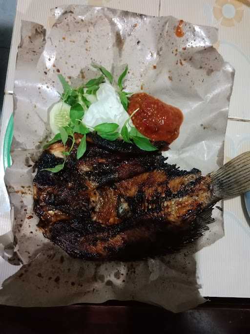 Warung Lesehan Ikan Bakar Pendowo 8