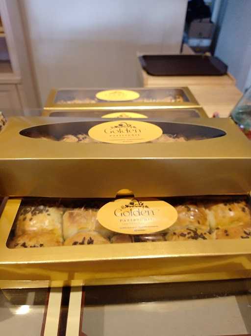 Golden Patisserie 3