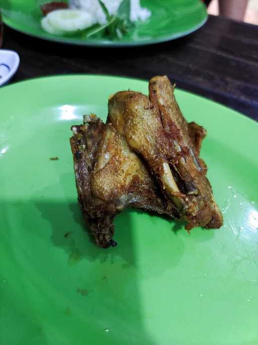 Ayam Goreng & Bakar Joyo - Joyo Fried Chicken Restaurant 5