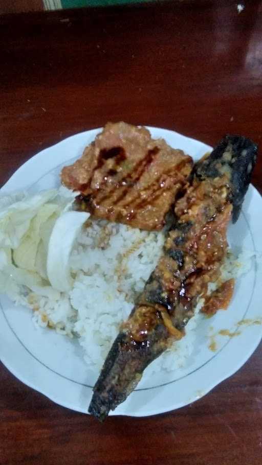 Mie Ayam Bakso Sederhana,Salatiga 2